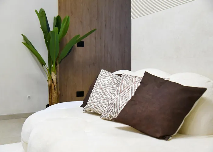 Retreat - Con Privata Apartment *